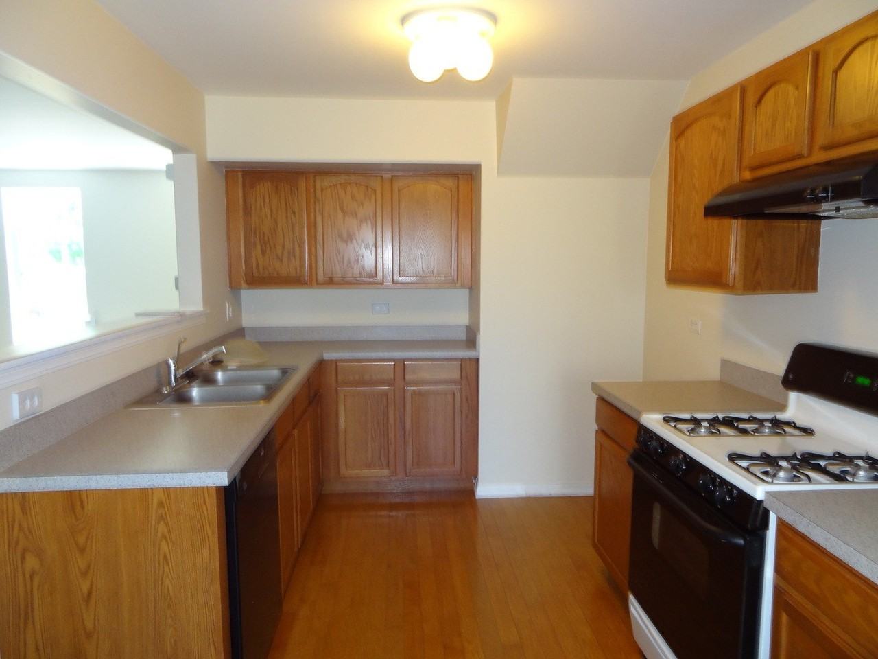 729 Serendipity Dr - Photo 4 of 9