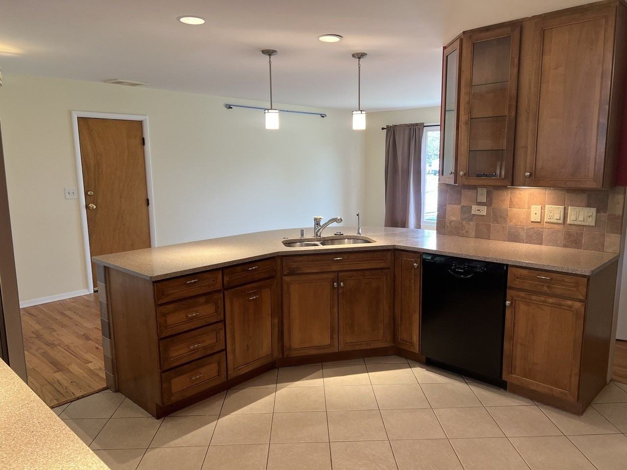 1520 N Fernandez Pl - Photo 6 of 20