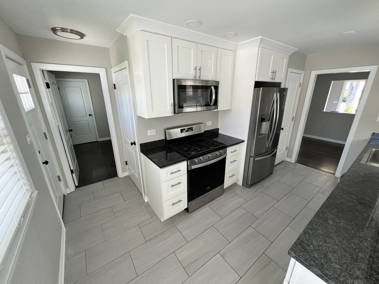 328 4th St - Photo 3 of 13
