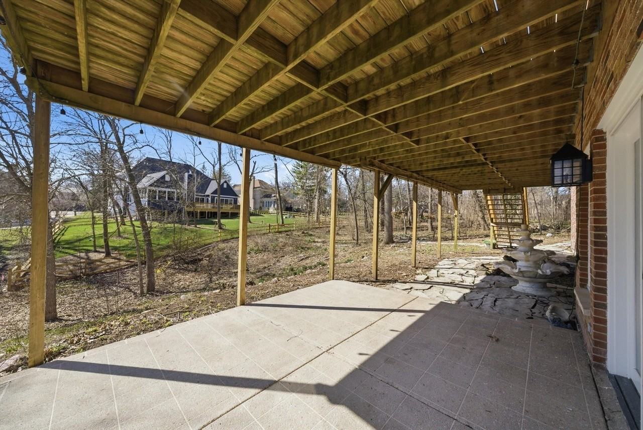 1215 Triple Crown Ct - Photo 6 of 37