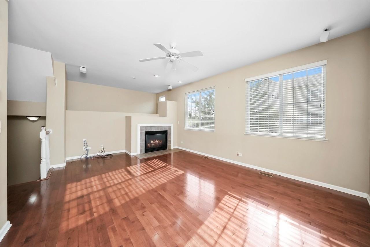 1848 Fredericksburg Ln #1848 - Photo 3 of 21