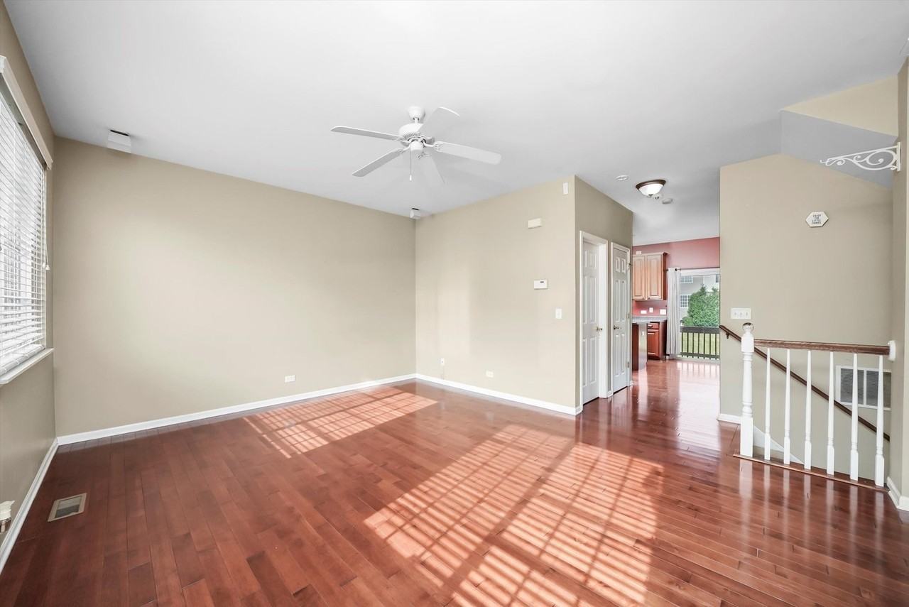 1848 Fredericksburg Ln #1848 - Photo 5 of 21