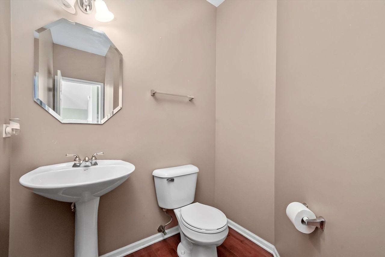 1848 Fredericksburg Ln #1848 - Photo 6 of 21