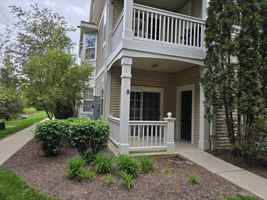 featured image of 2250 Aurora Dr #8
