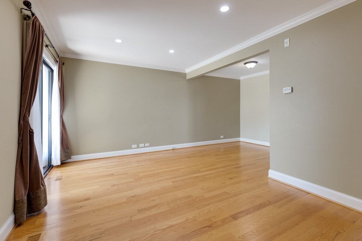 740 Lakeview Pt - Photo 7 of 25