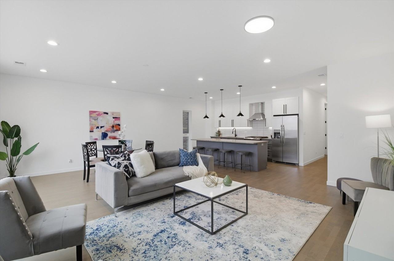 5824 N Lincoln Ave #1S - Photo 4 of 19
