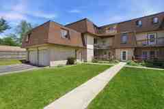 19444 Wolf Rd #4 - Photo 1 of 1
