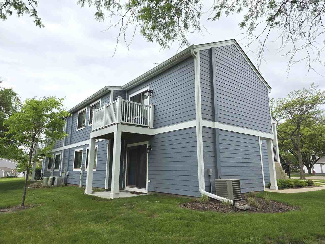 951 Glouchester Cir #0 - Photo 2 of 10