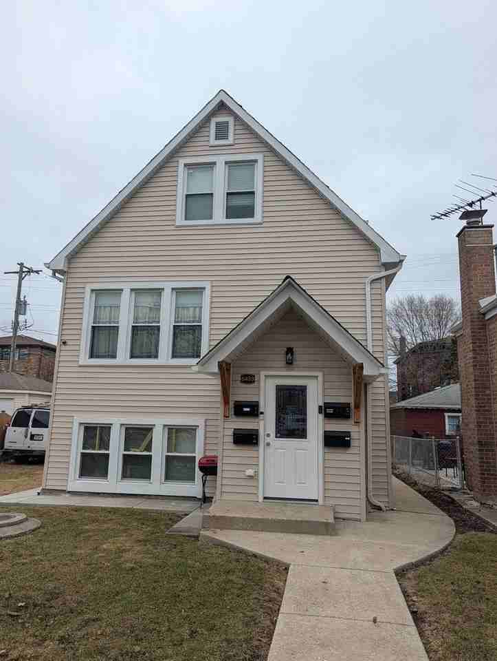5433 S Millard Ave #2 - Photo 2 of 10