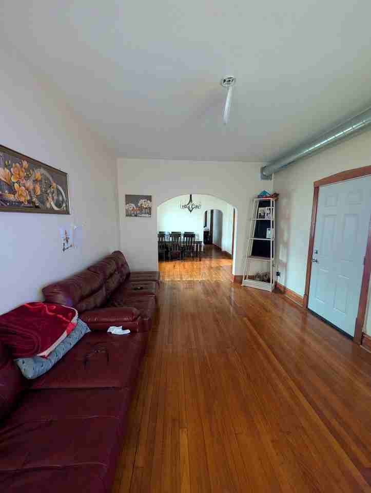 5433 S Millard Ave #2 - Photo 3 of 10