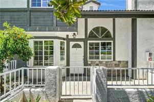 featured image of 217 E Commonwealth Ave #F
