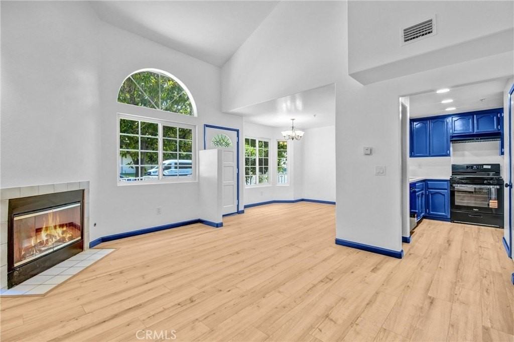 217 E Commonwealth Ave #F - Photo 7 of 24