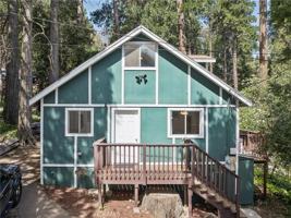 featured image of 794 Woodland Rd