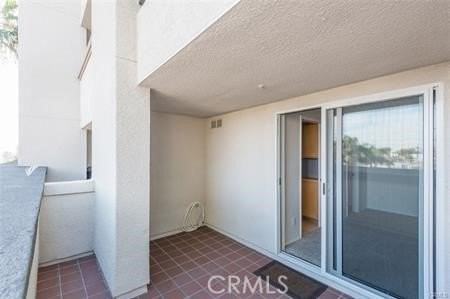 200 Pacific Coast Hwy - Photo 5 of 26