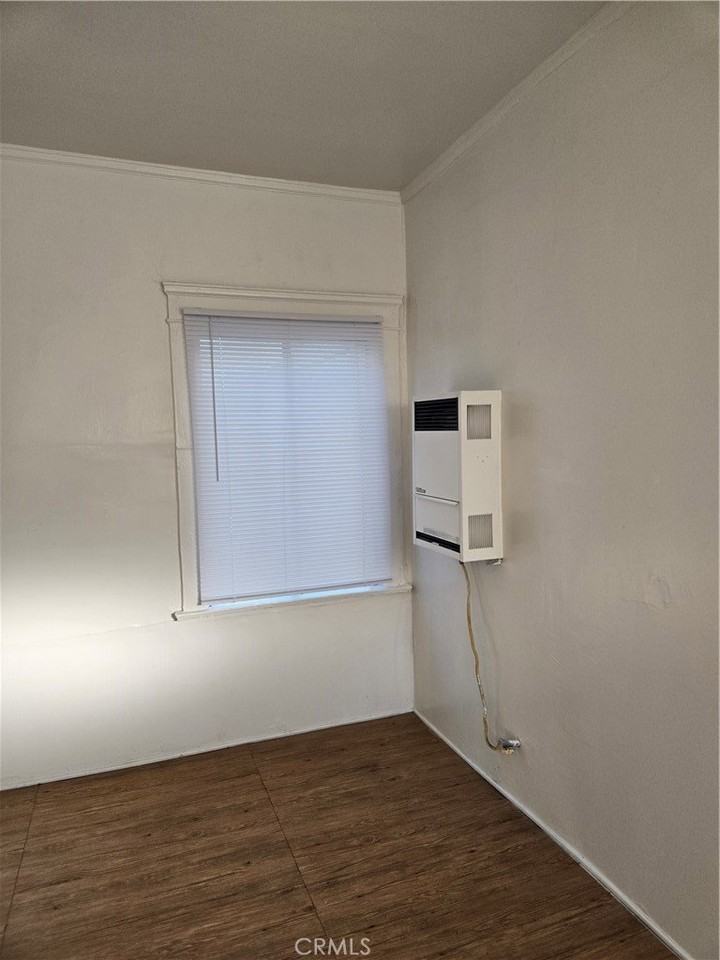 551 W 10th St #9 - Photo 5 of 17