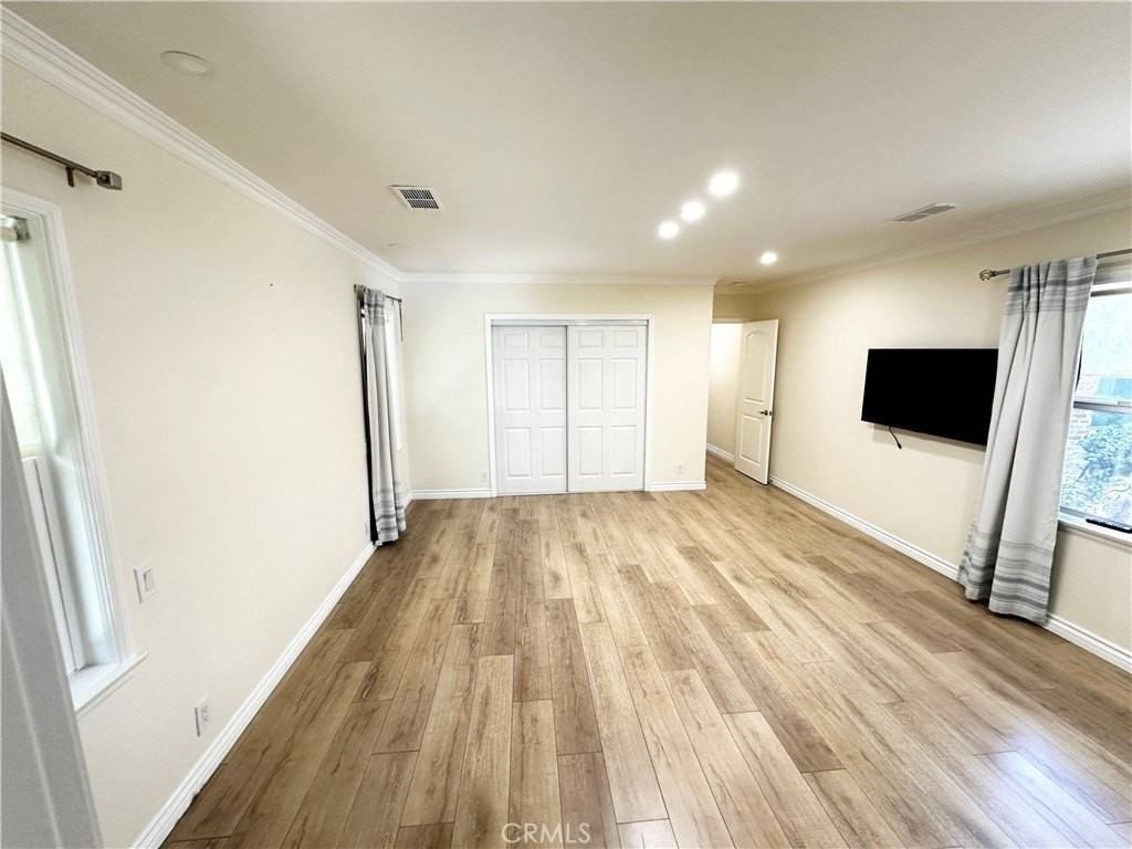 8522 Enramada Ave - Photo 3 of 17