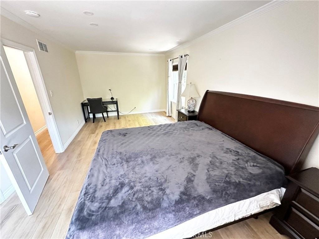 8522 Enramada Ave - Photo 6 of 17