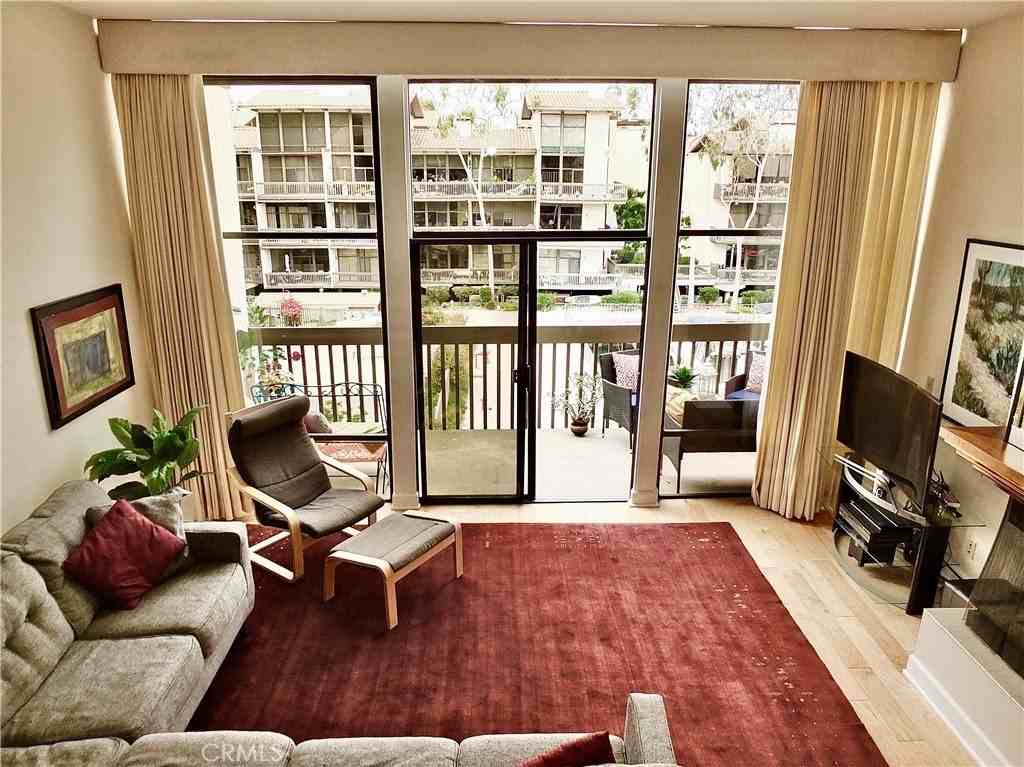 7321 Marina Pacifica Dr N - Photo 2 of 38