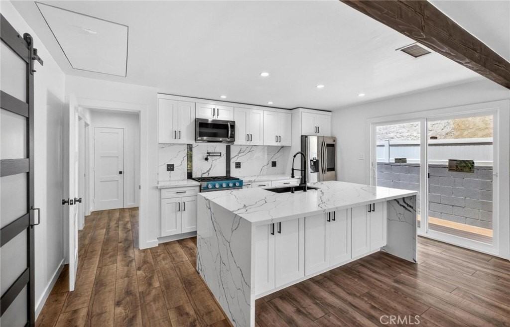 1915 Condon Ave - Photo 6 of 25
