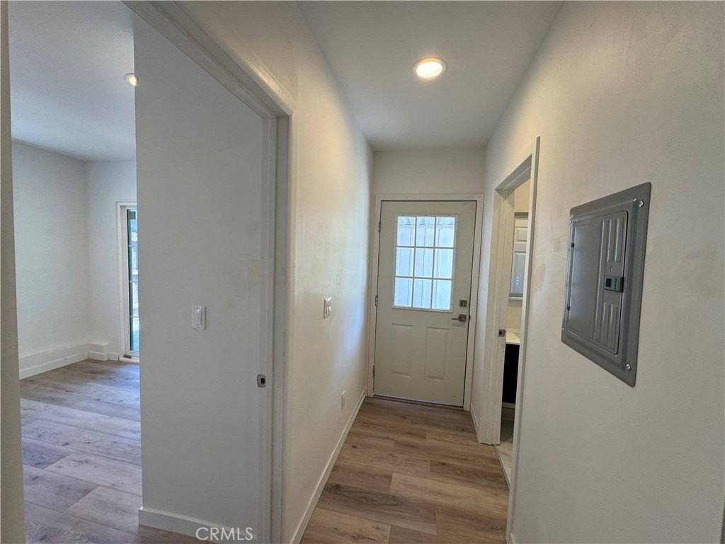 11430 Haskell Ave - Photo 6 of 13