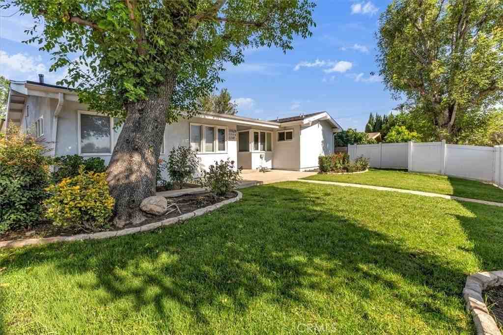 11528 Balboa Blvd - Photo 2 of 42