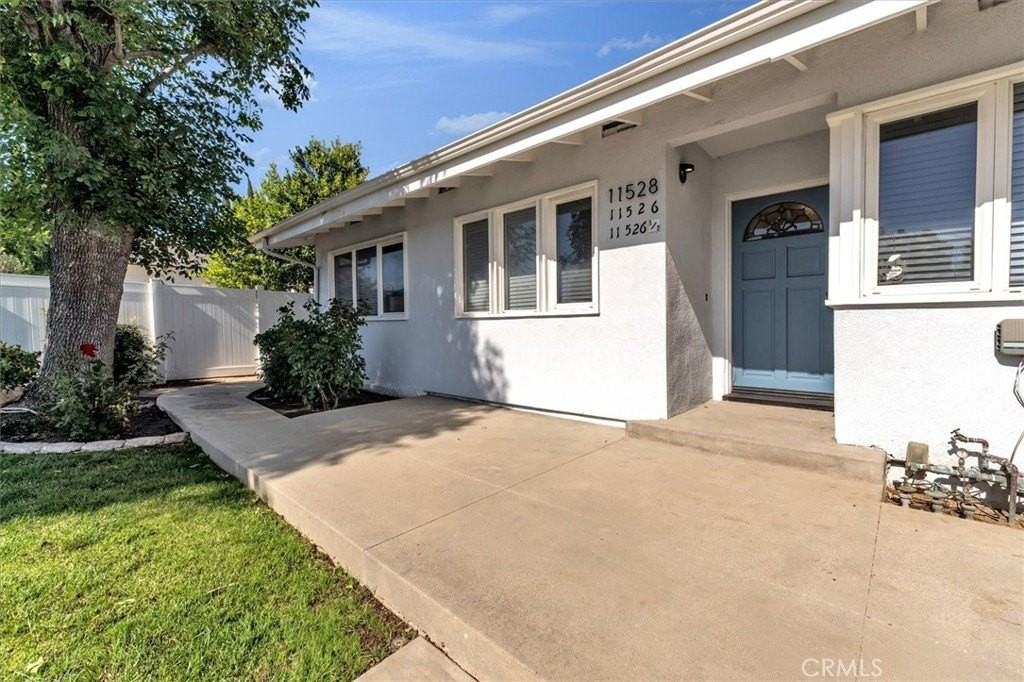 11528 Balboa Blvd - Photo 5 of 42