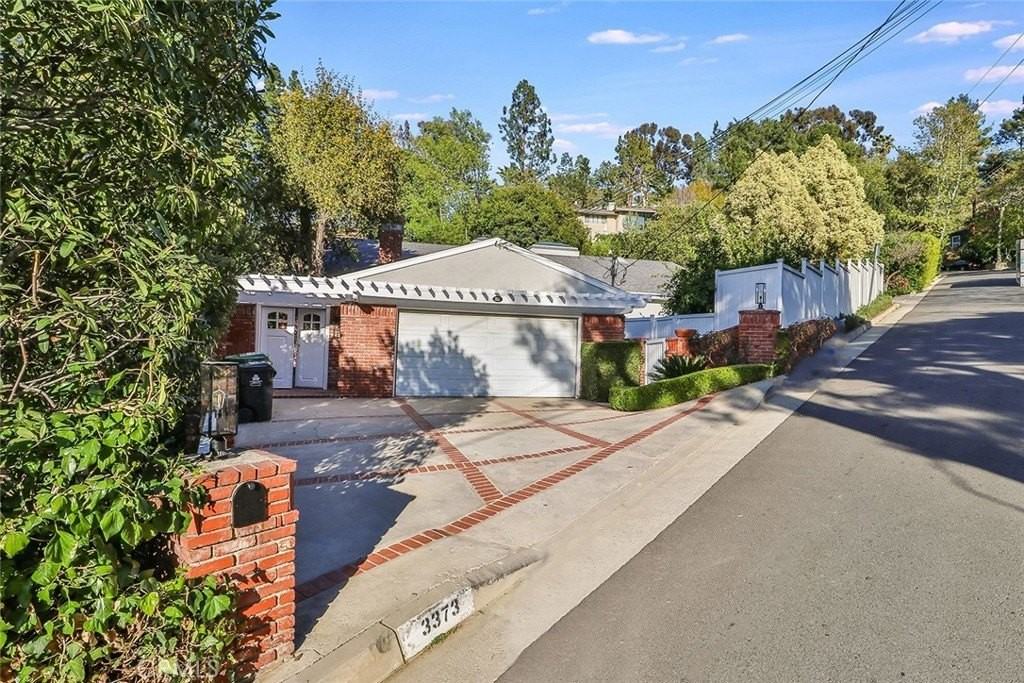 3373 Coy Dr