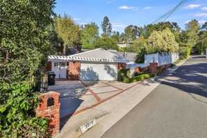featured image of 3373 Coy Dr