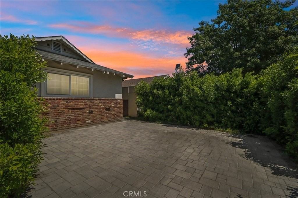 14657 Novice St - Photo 4 of 30