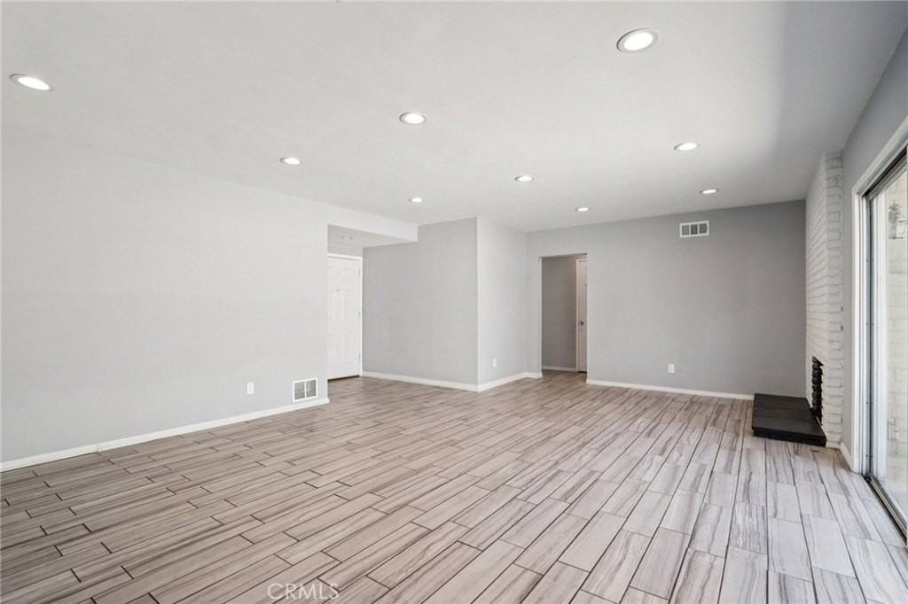14657 Novice St - Photo 7 of 30