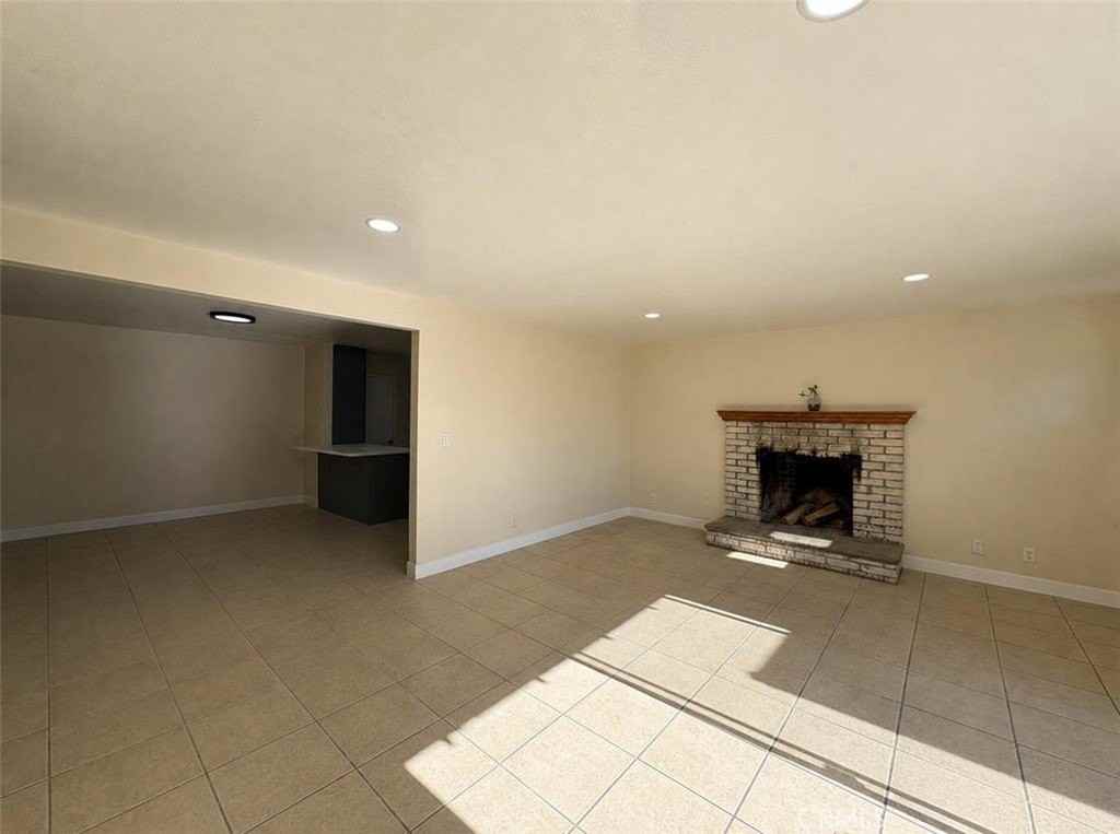 13233 Eastend Ave - Photo 5 of 18