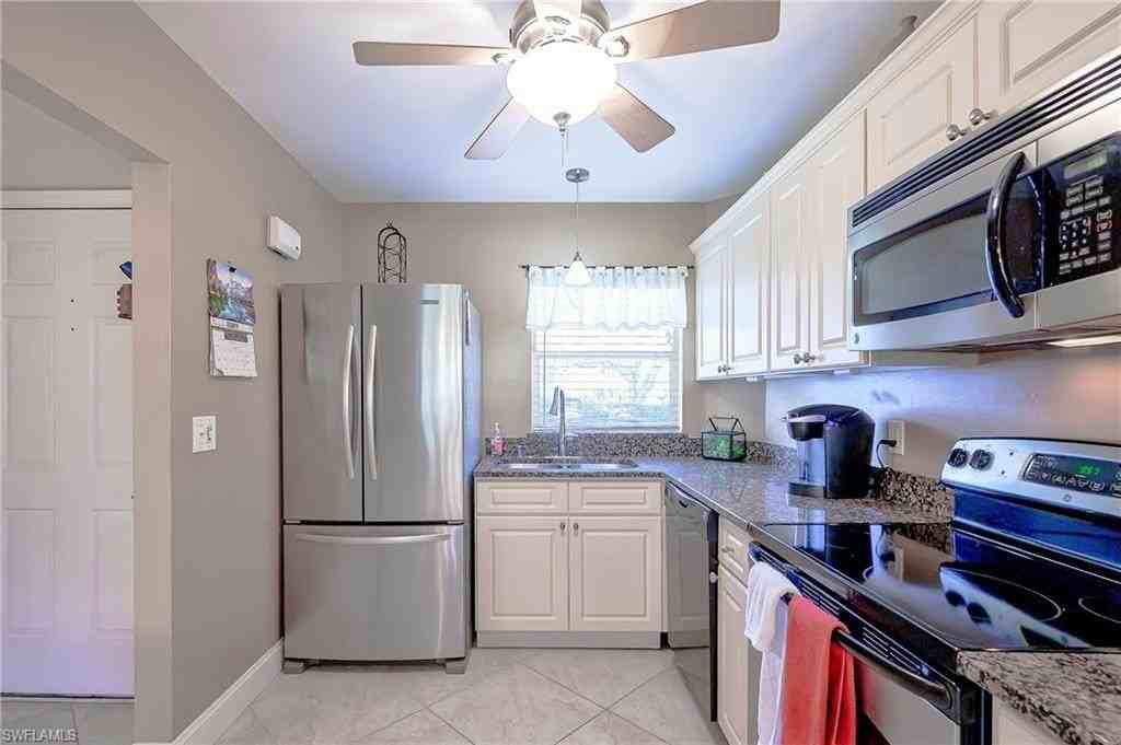 201 Quail Forest Blvd #103 - Photo 5 of 20