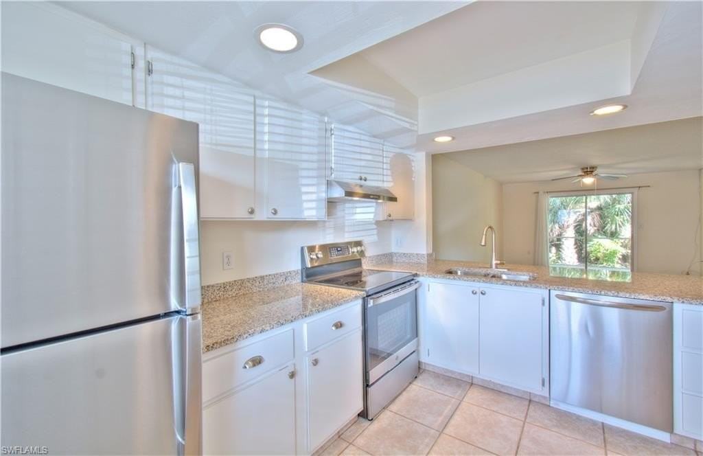 2385 Naples Trace Cir #2 - Photo 7 of 28