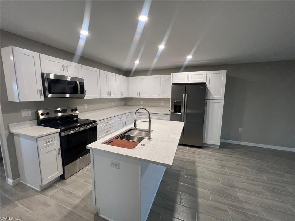 357 Grant Blvd - Photo 3 of 24