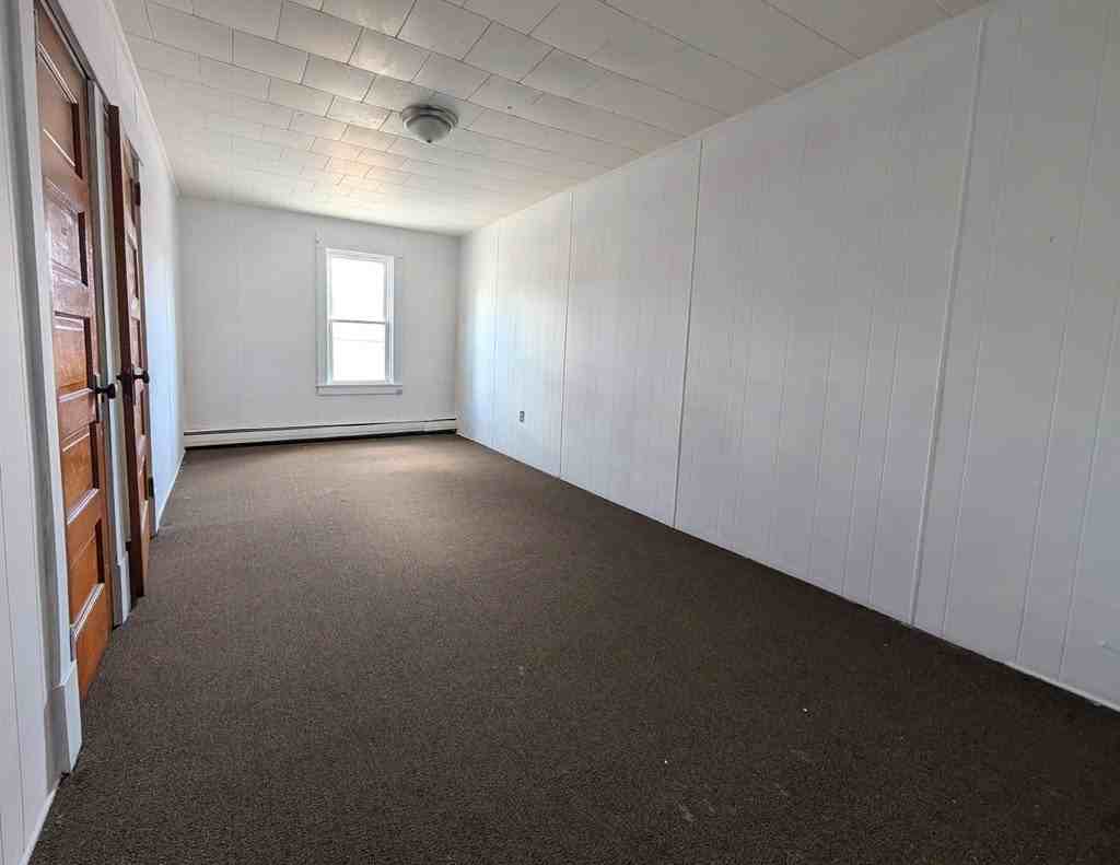 18 1/2 Pearl St - Photo 7 of 8