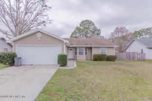 7760 Allspice Cir W - Photo 1 of 1