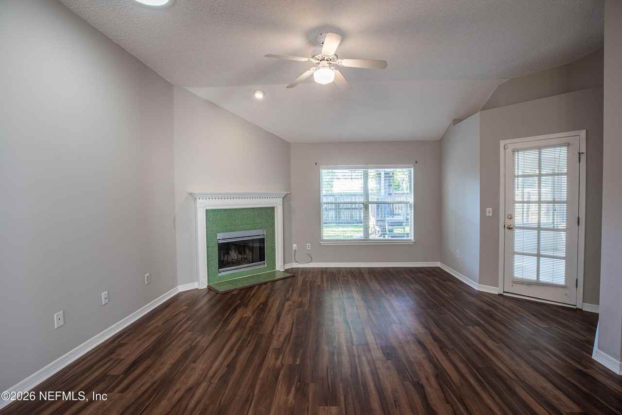 4114 Bald Eagle Ln - Photo 7 of 24