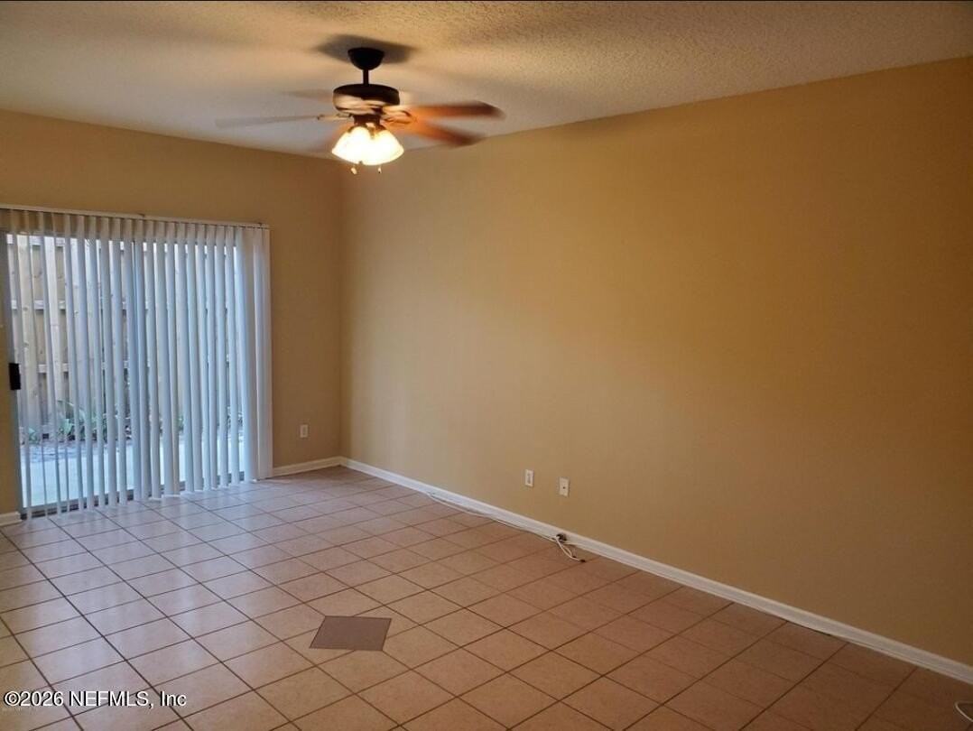 5260 Collins Rd #1303 - Photo 5 of 11
