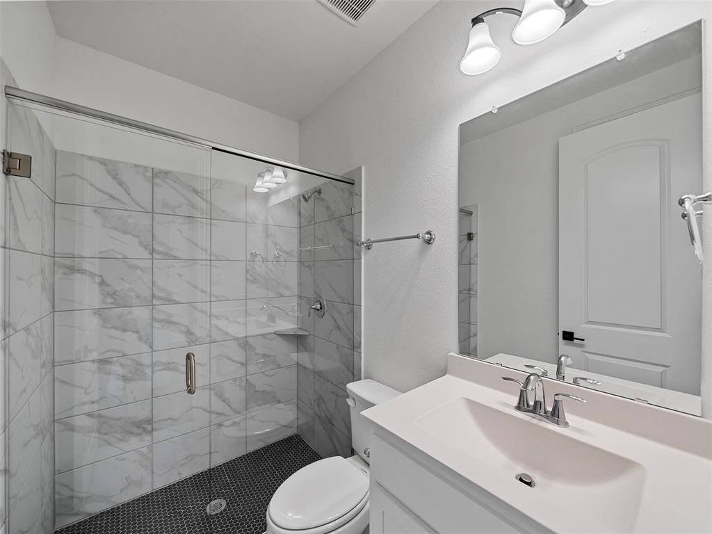 4280 Mill Pond Dr - Photo 7 of 37