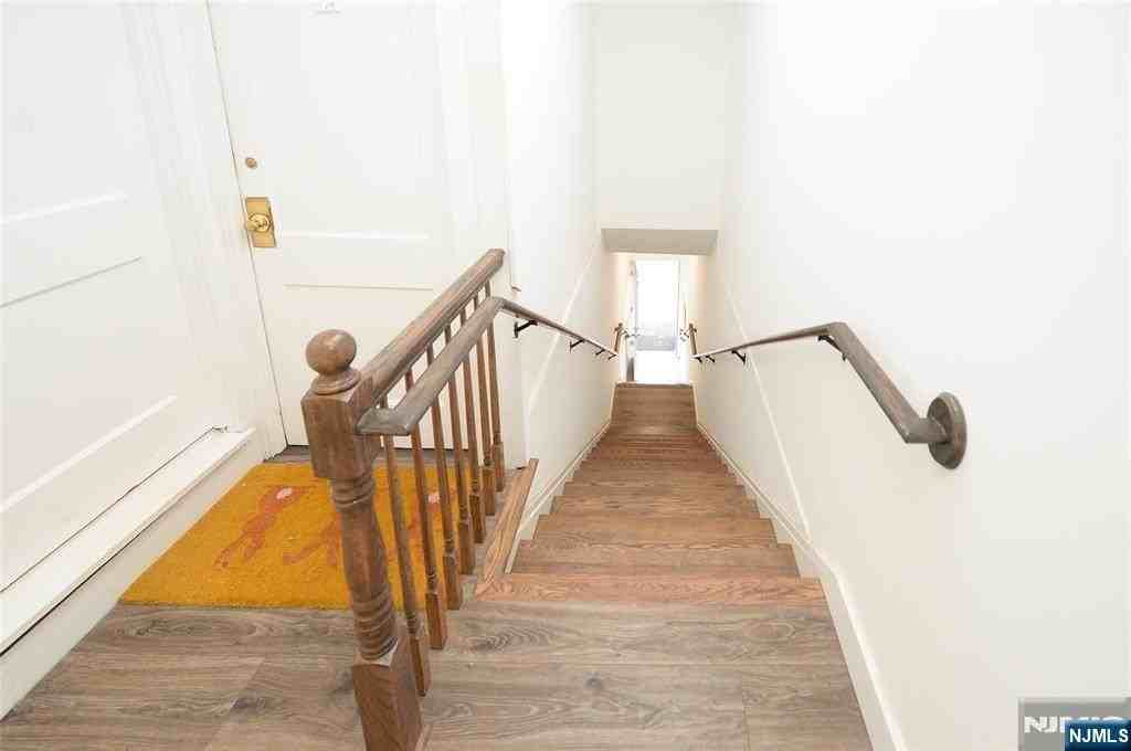 7 Main St #2B - Photo 2 of 17