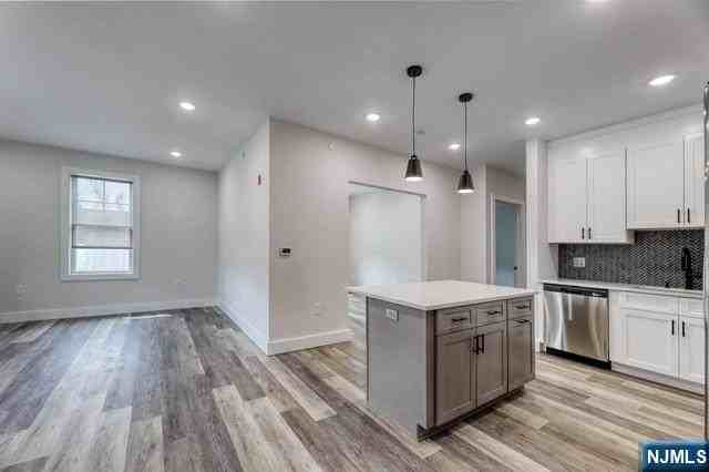 192 192 Livingston Street #304 - Photo 4 of 9