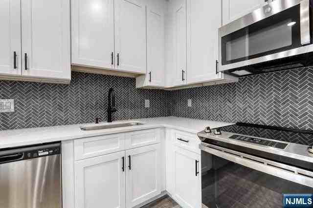 192 192 Livingston Street #304 - Photo 7 of 9