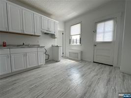 featured image of 526 Valley Brook Ave #2ndFL