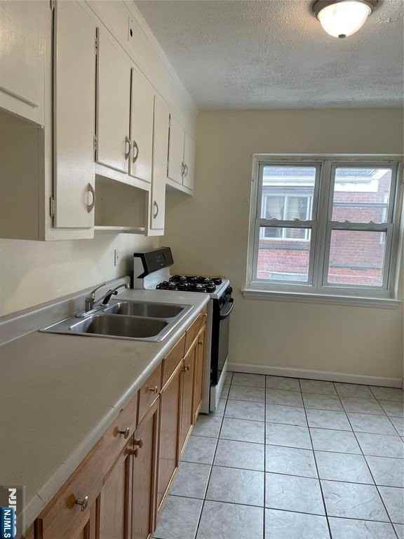 138 Midland Pl #2 - Photo 5 of 6