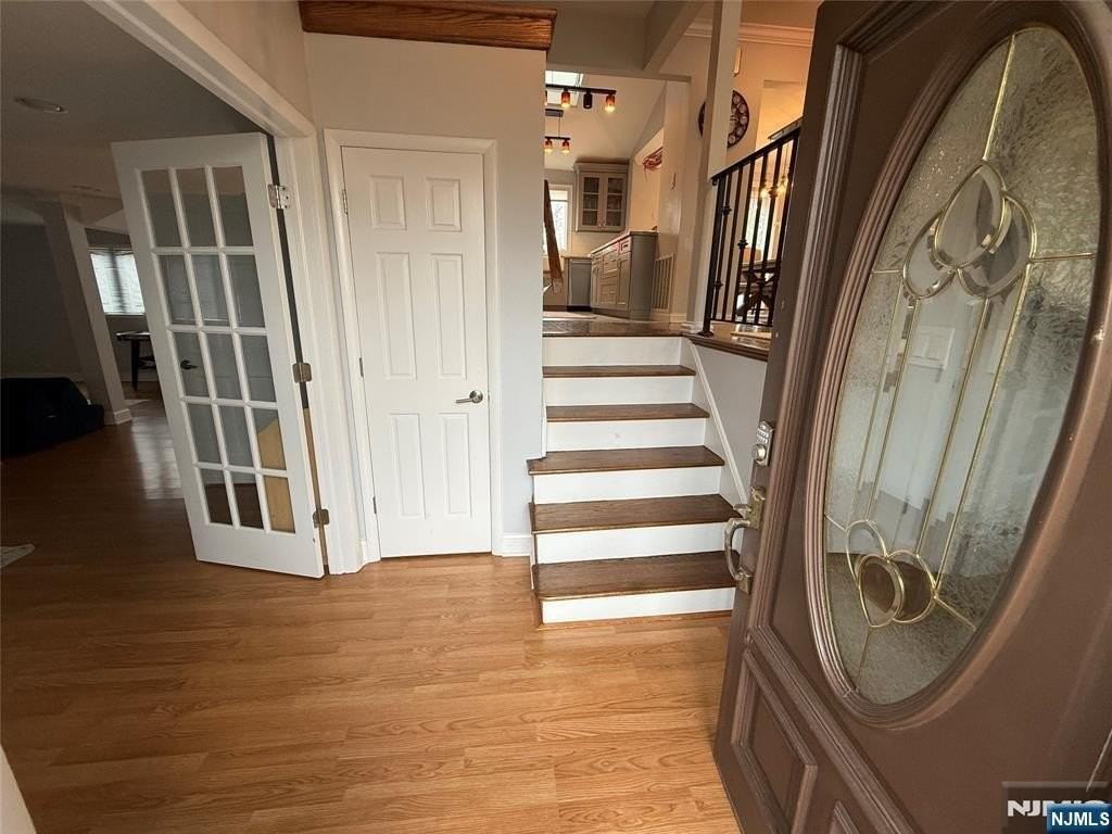 9 Gibbs Rd - Photo 2 of 21
