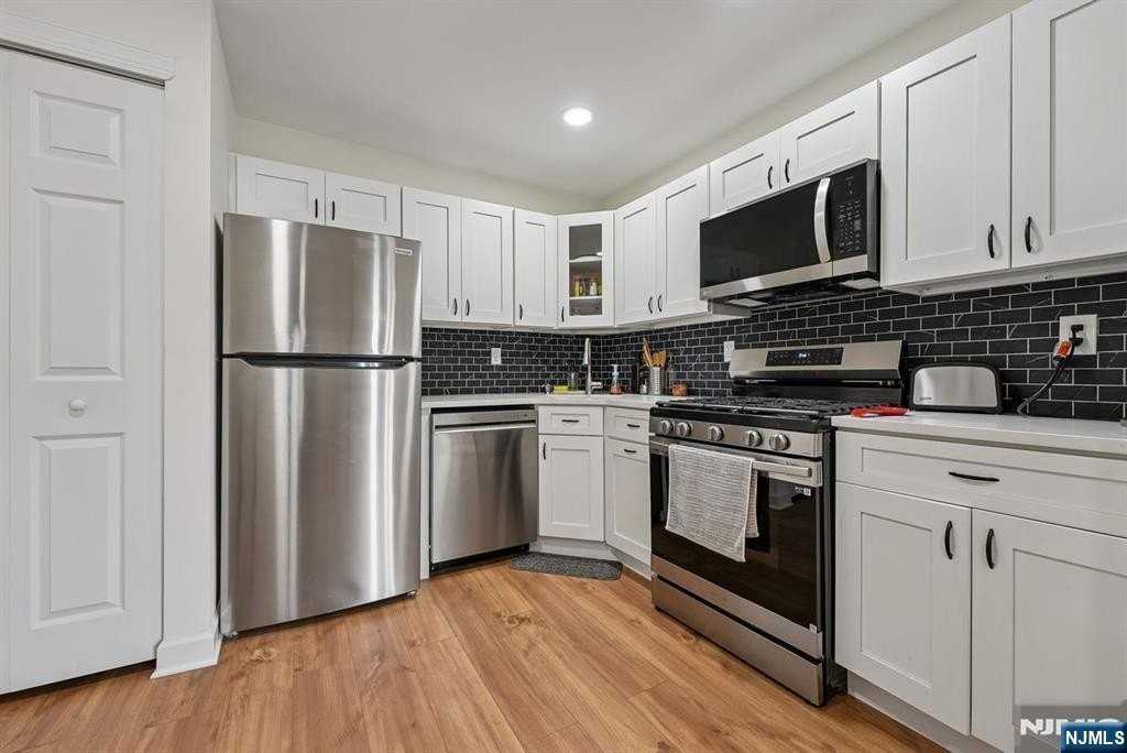 495 Witney Ct - Photo 2 of 11