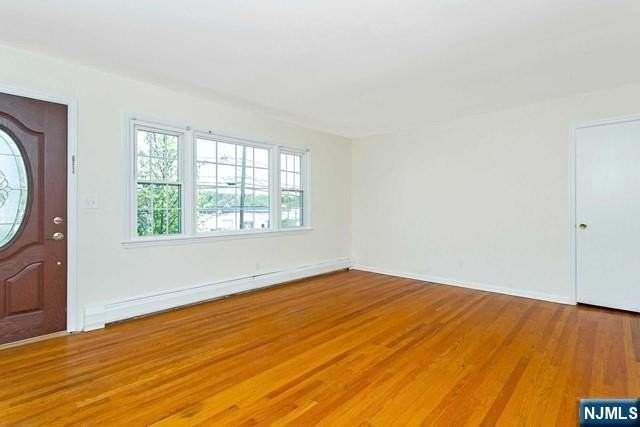 156 Bank St - Photo 4 of 19