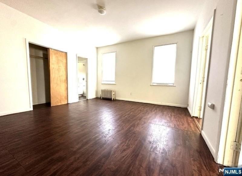 528 Valley Brook Ave #2FL - Photo 2 of 12