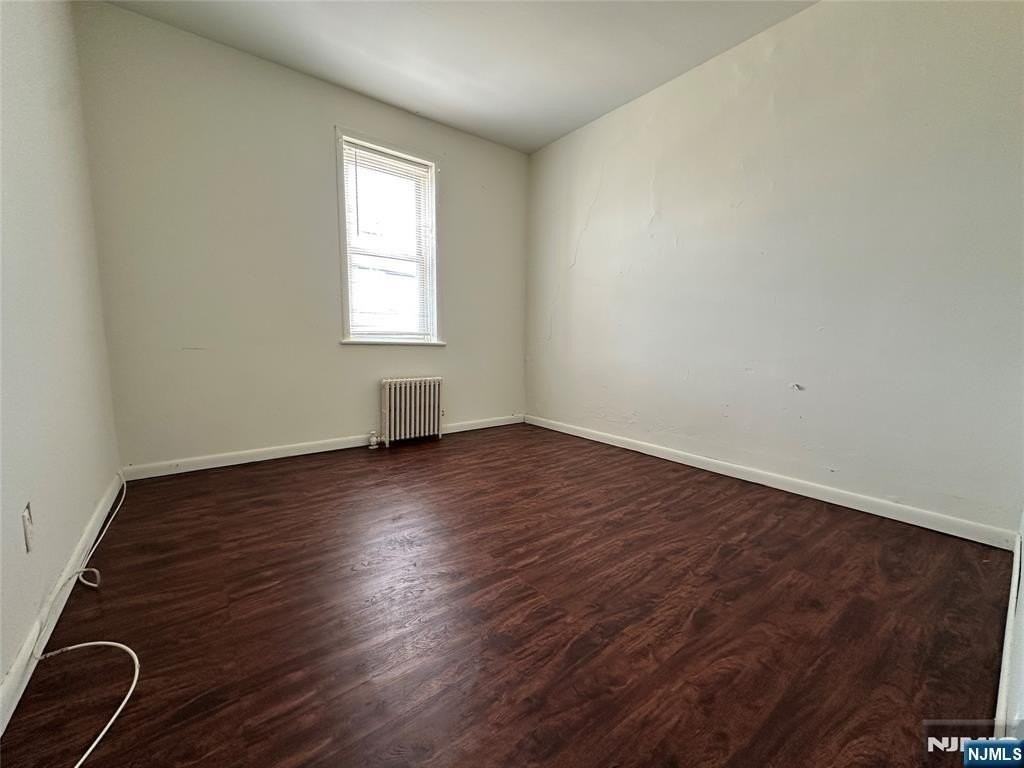 528 Valley Brook Ave #2FL - Photo 6 of 12