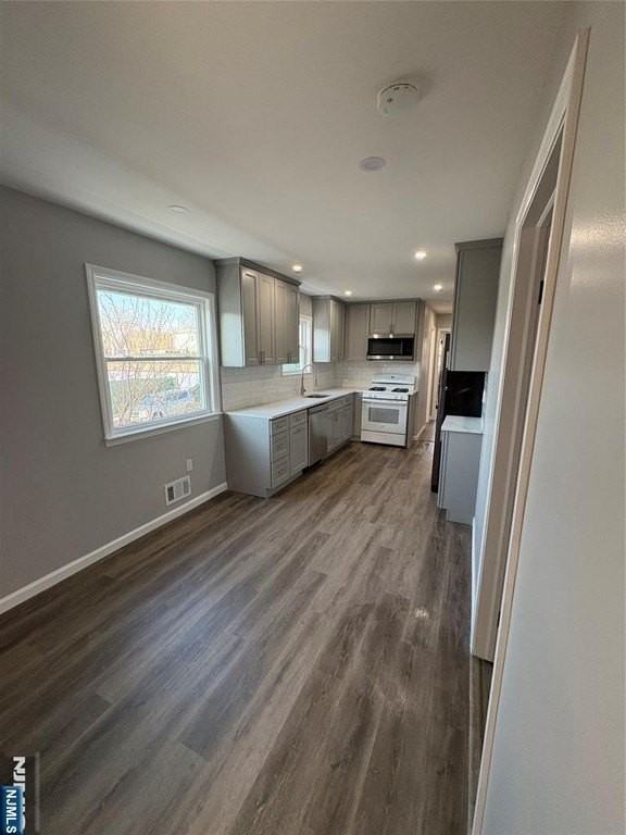 600 Bergen St #2 - Photo 2 of 10